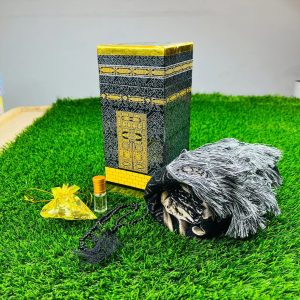 প্রিমিয়াম বক্স সহ নামাজ চাদর, তাসবিহ ও আতর গিফট প্যাক